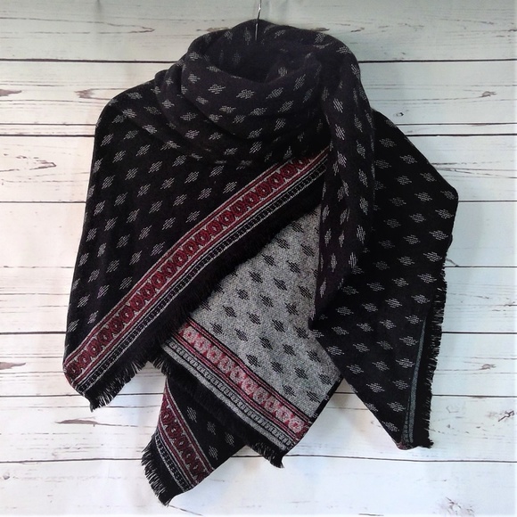 Blanket Scarf - Picture 2 of 5